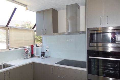 Photo of property in 2/35 Solway Avenue, Ilam, Christchurch, 8041