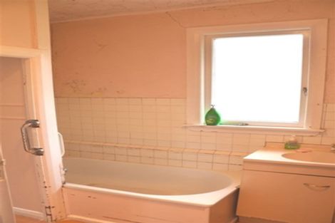 Photo of property in 42 Seaview Road, Paihia, 0200