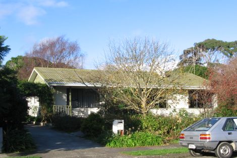 Photo of property in 15 Leybourne Avenue, Waikanae, 5036