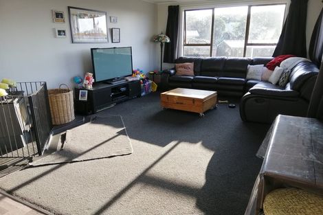 Photo of property in 6 Kamahi Avenue, Hawera, 4610