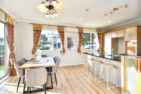 Photo of property in 12 Janway Avenue, Flat Bush, Auckland, 2016
