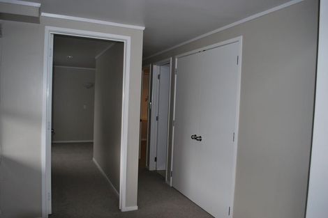 Photo of property in 5 Beaudine Avenue, Glenfield, Auckland, 0629