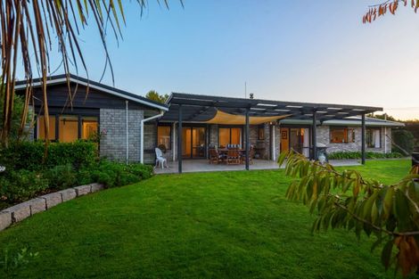 Photo of property in 1343 Kahikatea Flat Road, Kaukapakapa, 0871