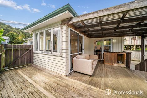 Photo of property in 1/102 Horoeka Street, Stokes Valley, Lower Hutt, 5019