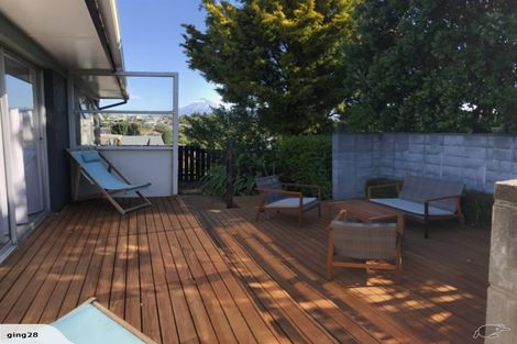 Photo of property in 101 Awanui Street, Merrilands, New Plymouth, 4312