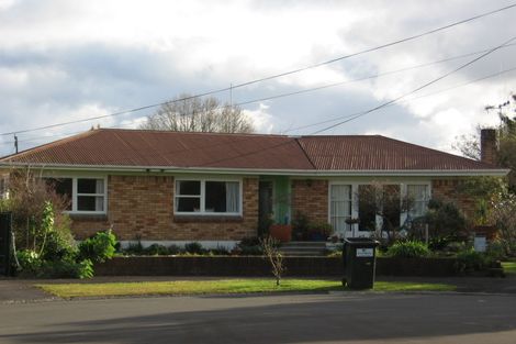 Photo of property in 5 Denver Place, Hamilton East, Hamilton, 3216