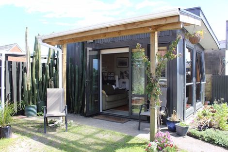 Photo of property in 144 Queen Street, Westport, 7825