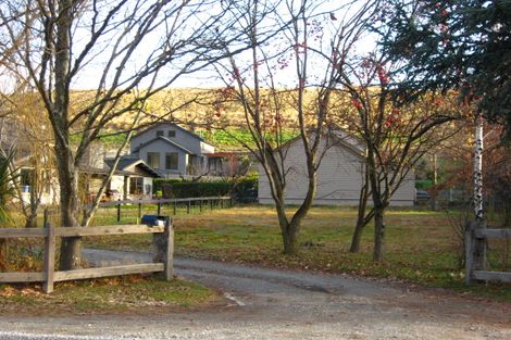 Photo of property in 92 Centennial Avenue, Arrowtown, 9302