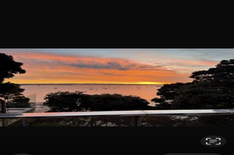 Photo of property in 80b Queen Street, Northcote Point, Auckland, 0627