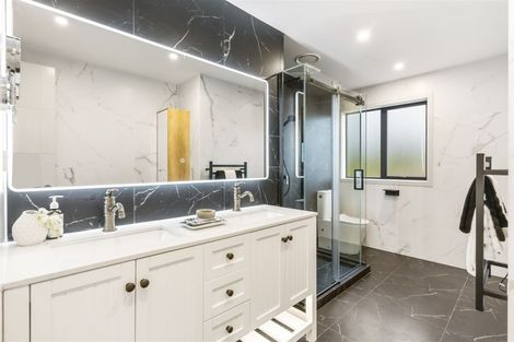 Photo of property in 118 Lisle Farm Drive, Pukekohe, 2120