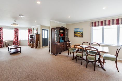 Photo of property in 4 Macmillan Place, Feilding, 4702