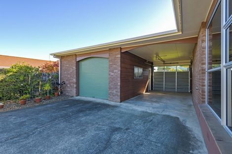 Photo of property in 78 John F Kennedy Drive, Milson, Palmerston North, 4414