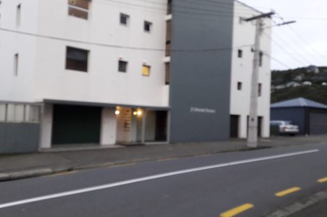 Photo of property in 2f2 Oriental Terrace, Mount Victoria, Wellington, 6011