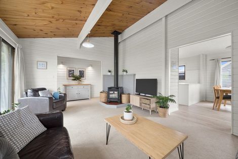 Photo of property in 19 Fernbrook Place, Mairehau, Christchurch, 8013