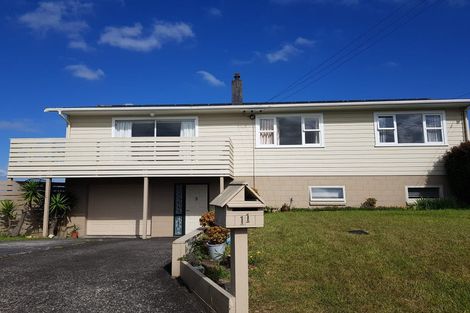 Photo of property in 11 Hauraki Crescent, Pinehill, Auckland, 0632