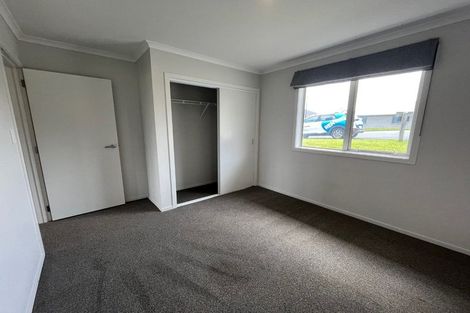 Photo of property in 28 Richardson Road, Omokoroa, 3114