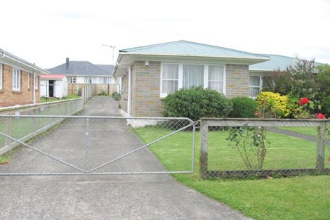 Photo of property in 1/4 Royal Arch Place, Rosehill, Papakura, 2113