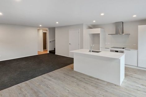 Photo of property in 5 Bathurst Street, Silverstream, Upper Hutt, 5019