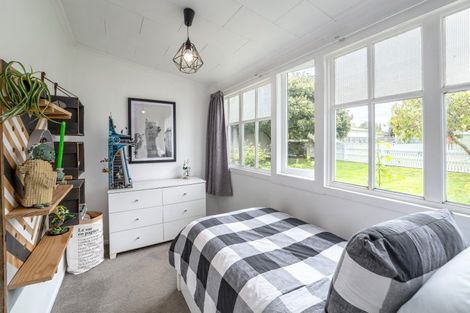 Photo of property in 30 Augustus Street, Carterton, 5713