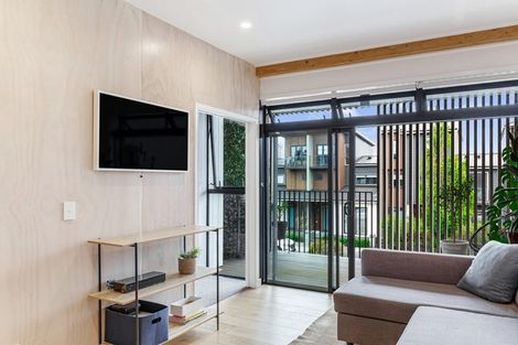 Photo of property in 6/167 Hobsonville Point Road, Hobsonville, Auckland, 0616