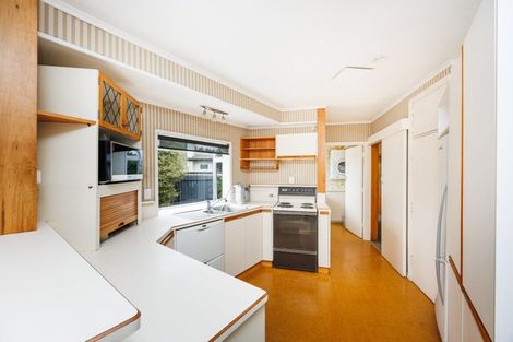Photo of property in 21 Ilford Place, Awapuni, Palmerston North, 4412