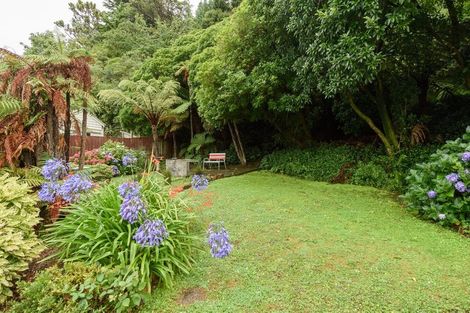 Photo of property in 22 Lincoln Avenue, Tawa, Wellington, 5028
