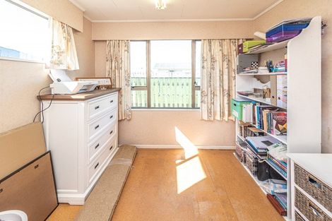 Photo of property in 78 Hinau Street, Castlecliff, Whanganui, 4501
