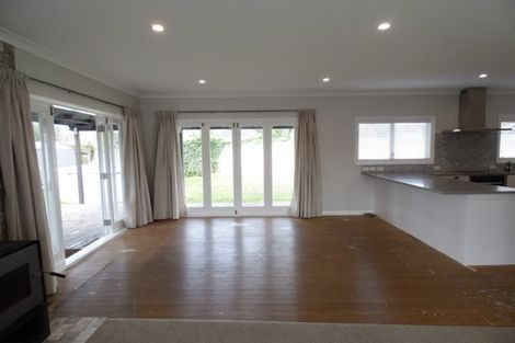 Photo of property in 122 Awaroa Road, Helensville, 0800