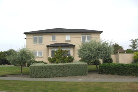 Photo of property in 33 Lewisham Park, St Albans, Christchurch, 8052