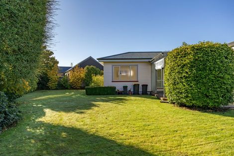 Photo of property in 102 Wairakei Road, Bryndwr, Christchurch, 8052