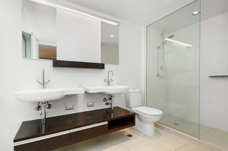 Photo of property in Mariner, 1/140b Oriental Parade, Oriental Bay, Wellington, 6011