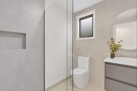 Photo of property in 10 Kamana Rise, Wanaka, 9382