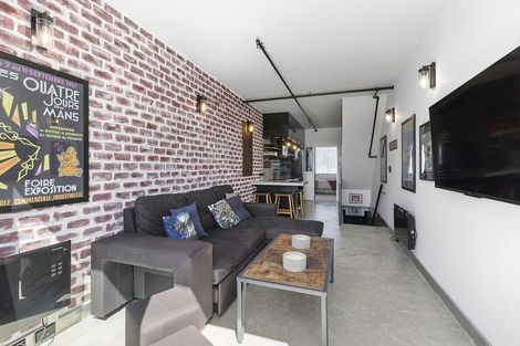 Photo of property in Qba Apartments, 4d/51 Webb Street, Mount Cook, Wellington, 6011