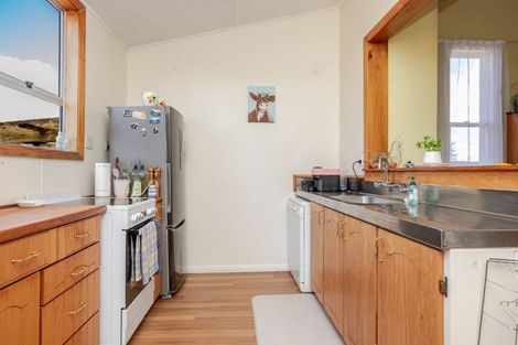 Photo of property in 18 Albert Street, Dannevirke, 4930