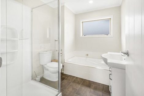 Photo of property in 18 Stan Heather Drive, Glenview, Hamilton, 3206