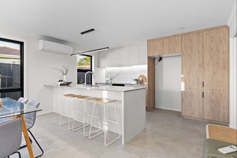 Photo of property in 71 Brightwater Terrace, Terrace End, Palmerston North, 4410