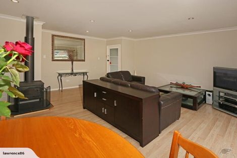 Photo of property in 20 Edwards Avenue, Henderson, Auckland, 0610