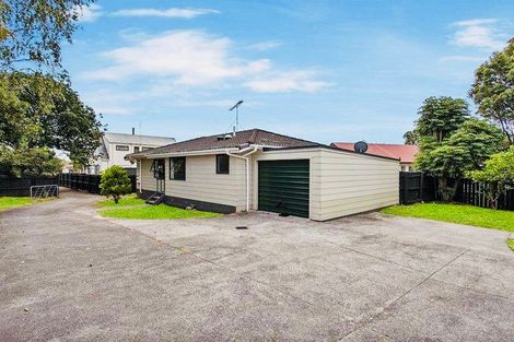 Photo of property in 1/33 Seaward Place, Wattle Downs, Auckland, 2103