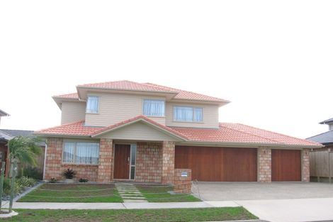 Photo of property in 22 Cyril French Drive, Flat Bush, Auckland, 2016