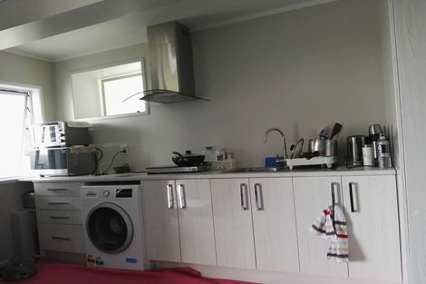 Photo of property in 20 Mason Street, New Lynn, Auckland, 0600