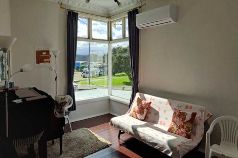 Photo of property in 532 Evans Bay Parade, Hataitai, Wellington, 6021