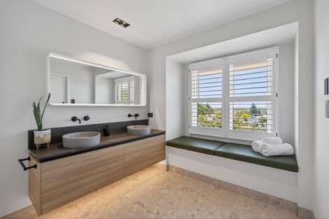 Photo of property in 48 Brougham Street, Nelson South, Nelson, 7010