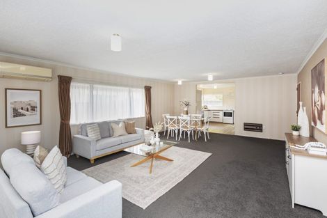 Photo of property in 5 Chokebore Place, Sockburn, Christchurch, 8042