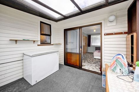 Photo of property in 27 Pacey Avenue, Hawera, 4610