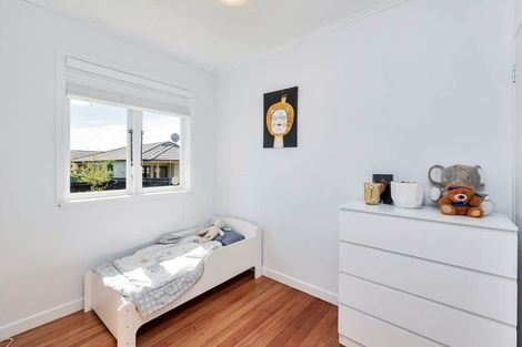 Photo of property in 1 Newington Road, Henderson, Auckland, 0612