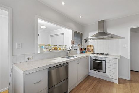 Photo of property in 22 Sunnybrae Road, Hillcrest, Auckland, 0627