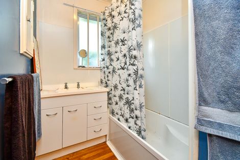 Photo of property in 51 Myers Road, Manurewa East, Auckland, 2102