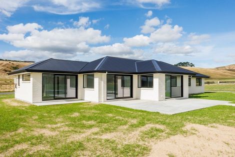 Photo of property in 270 Valley Views, Fitzherbert, Palmerston North, 4472