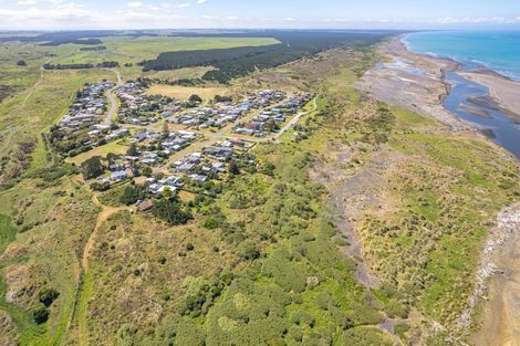 Photo of property in 52 Rapaki Street, Koitiata, Whanganui, 4581