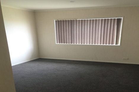 Photo of property in 28 Richfield Crescent, Westgate, Auckland, 0614